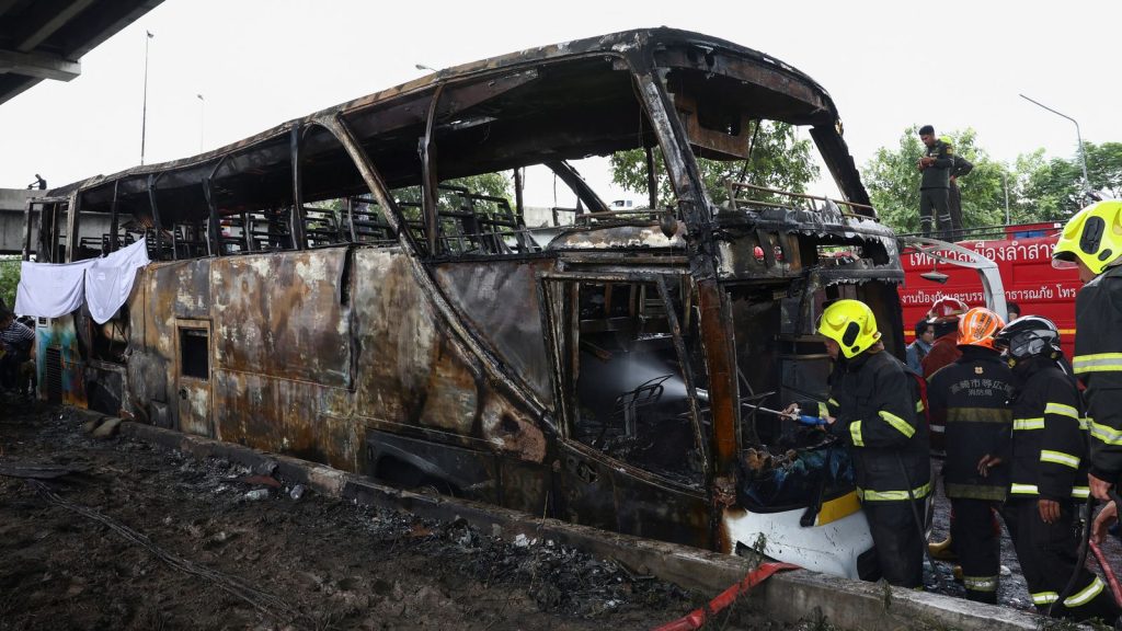 skynews-thailand-bangkok-bus_6702337-1