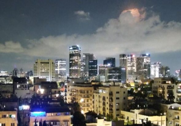 skynews-israel-tel-aviv-rockets_6709948