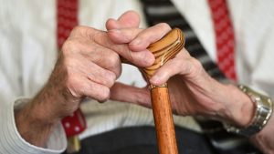 skynews-parkinssons-elderly_6584678
