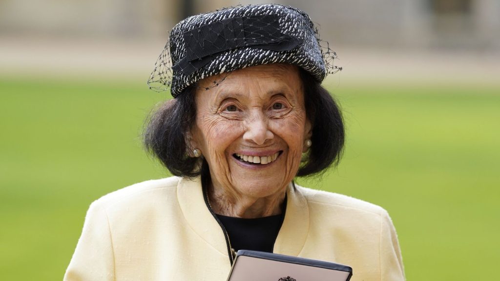 skynews-lily-ebert-mbe-obit_6711356