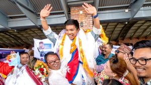 skynews-nepal-kathmandu-nima-rinji_6715538
